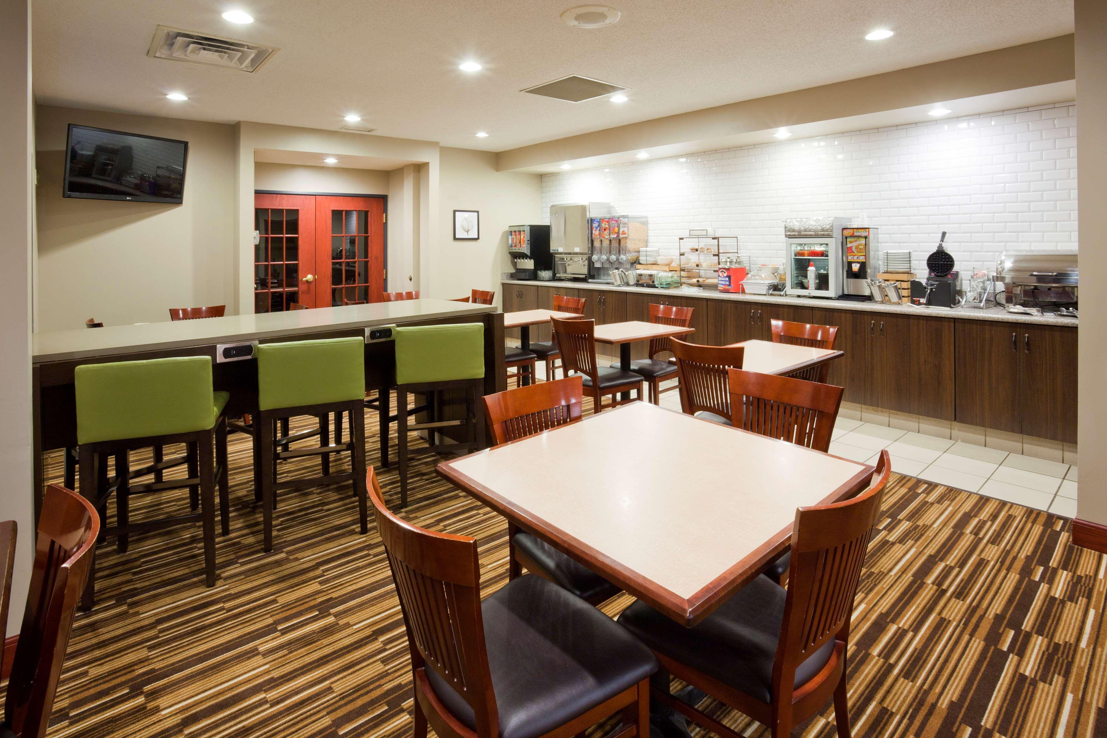 Country Inn & Suites By Radisson, Willmar, Mn Exterior photo